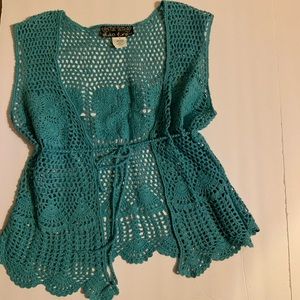 NWOT Summer sleeveless lace women coverup